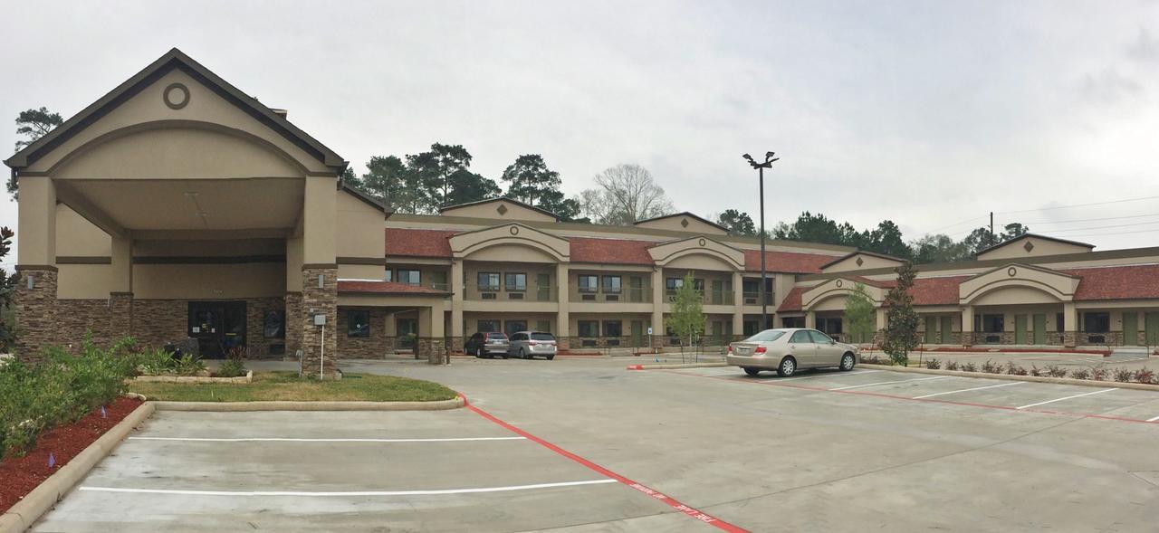 Scottish Inn & Suites - Conroe Eksteriør billede